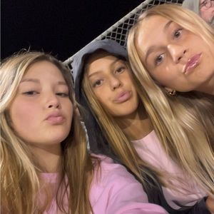 Meet your Posher, Ella